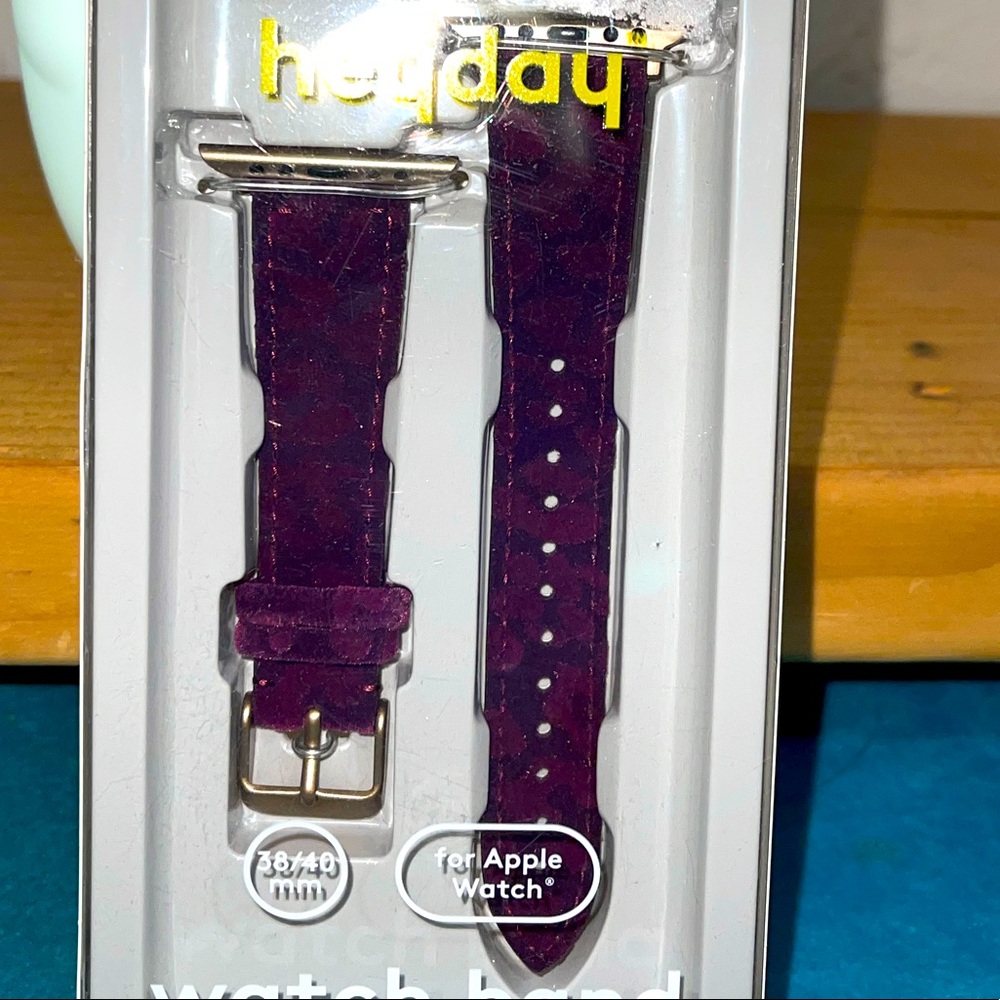 Apple watch purple band